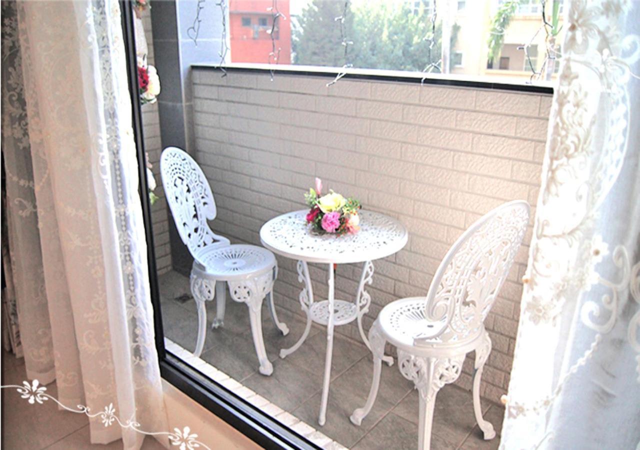 Forest Deer Black Tea Homestay Tainan Zewnętrze zdjęcie